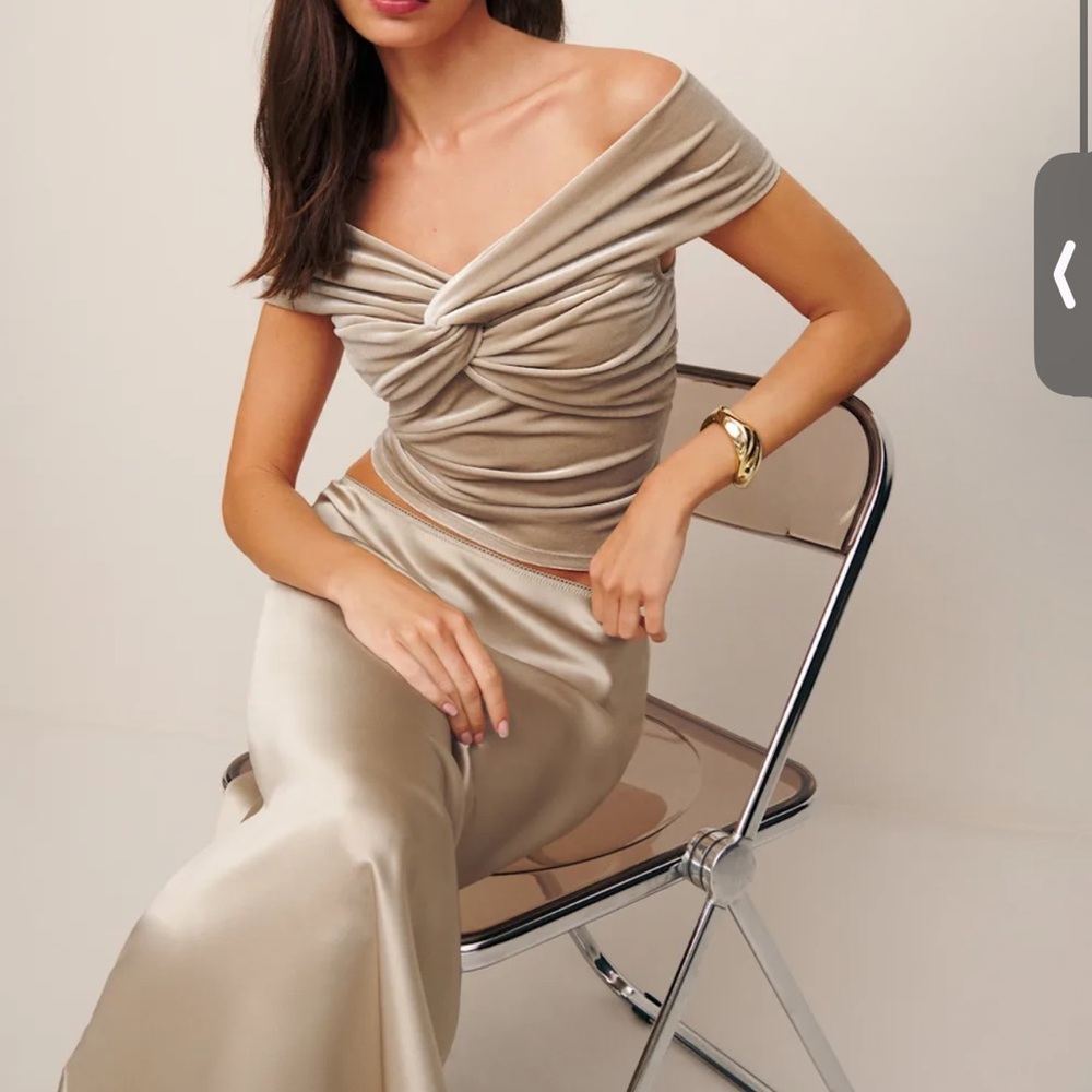 Reformation Ezlynn Knit Top Prosecco Velvet - Size S